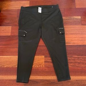 FULL LENGTH SIGNATURE WAIST PONTE CARGO LEGGING OLIVE GREEN